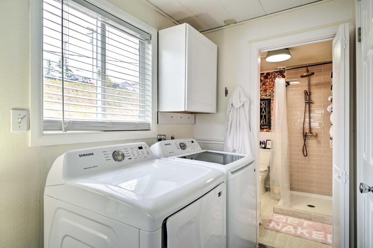 Floating Getaway With Sauna! Holiday home Portland