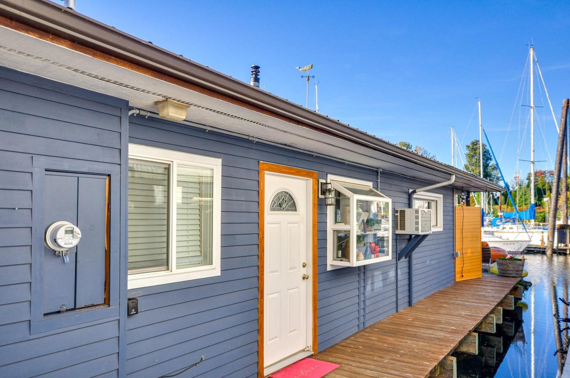 Floating Getaway With Sauna! Portland